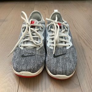 Nike Flex TR9 Sneakers